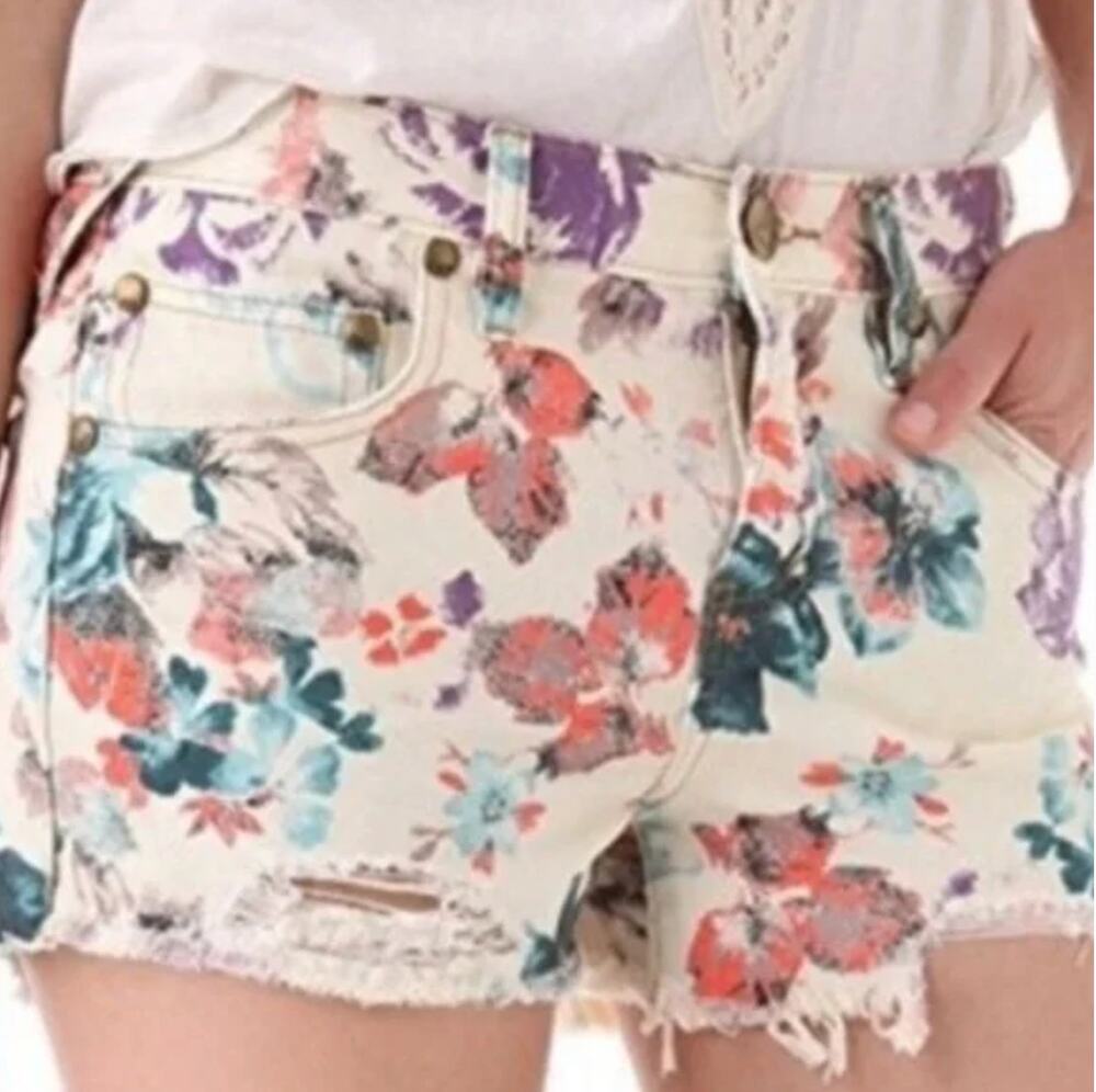 Free People Floral Denim Distressed Shorts Sz 26